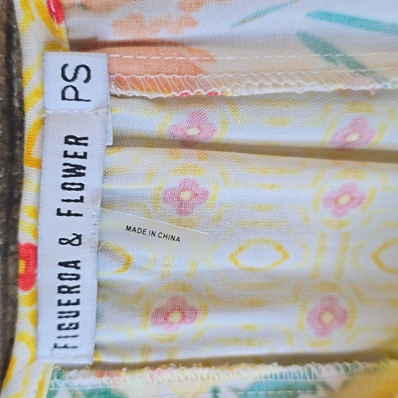 Figueroa & Flower Floral Multicolor Women's Top, Size S Petite - Picture 3 of 4